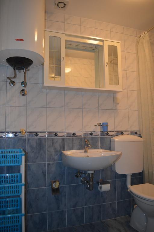 Apartments Majstrovic Живогоще Екстер'єр фото