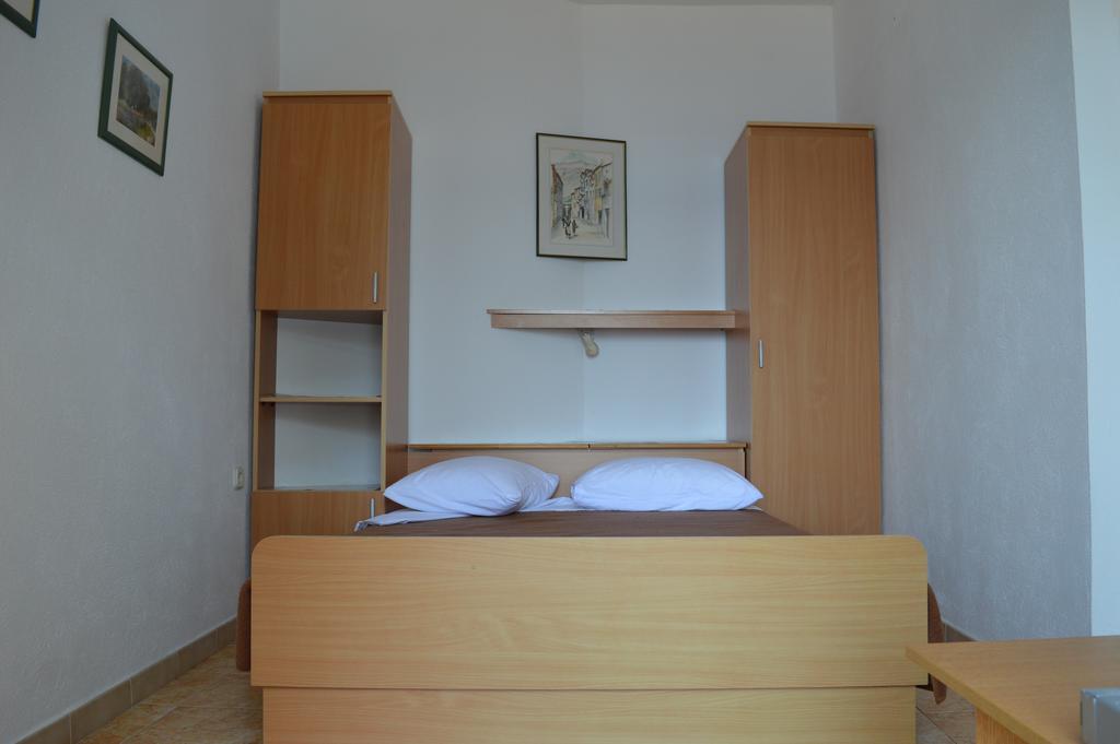 Apartments Majstrovic Живогоще Екстер'єр фото